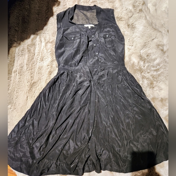 Dress - Picture 1 of 3